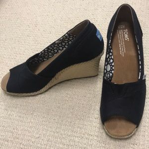 Toms Wedges